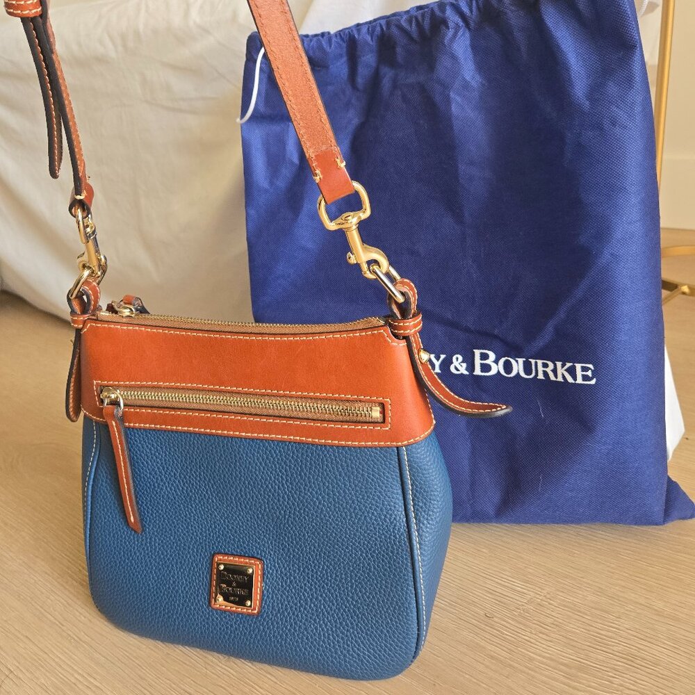 BRAND NEW Dooney & Bourke Pebble Grain Crossbody 25 in Color Jeans